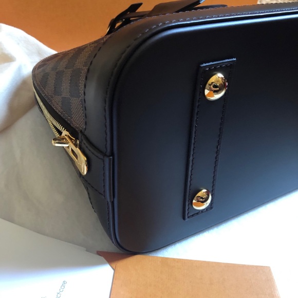 ❤️❤️SOLD❤️❤️Louis Vuitton Alma PM with Organizer - Picture 10 of 16